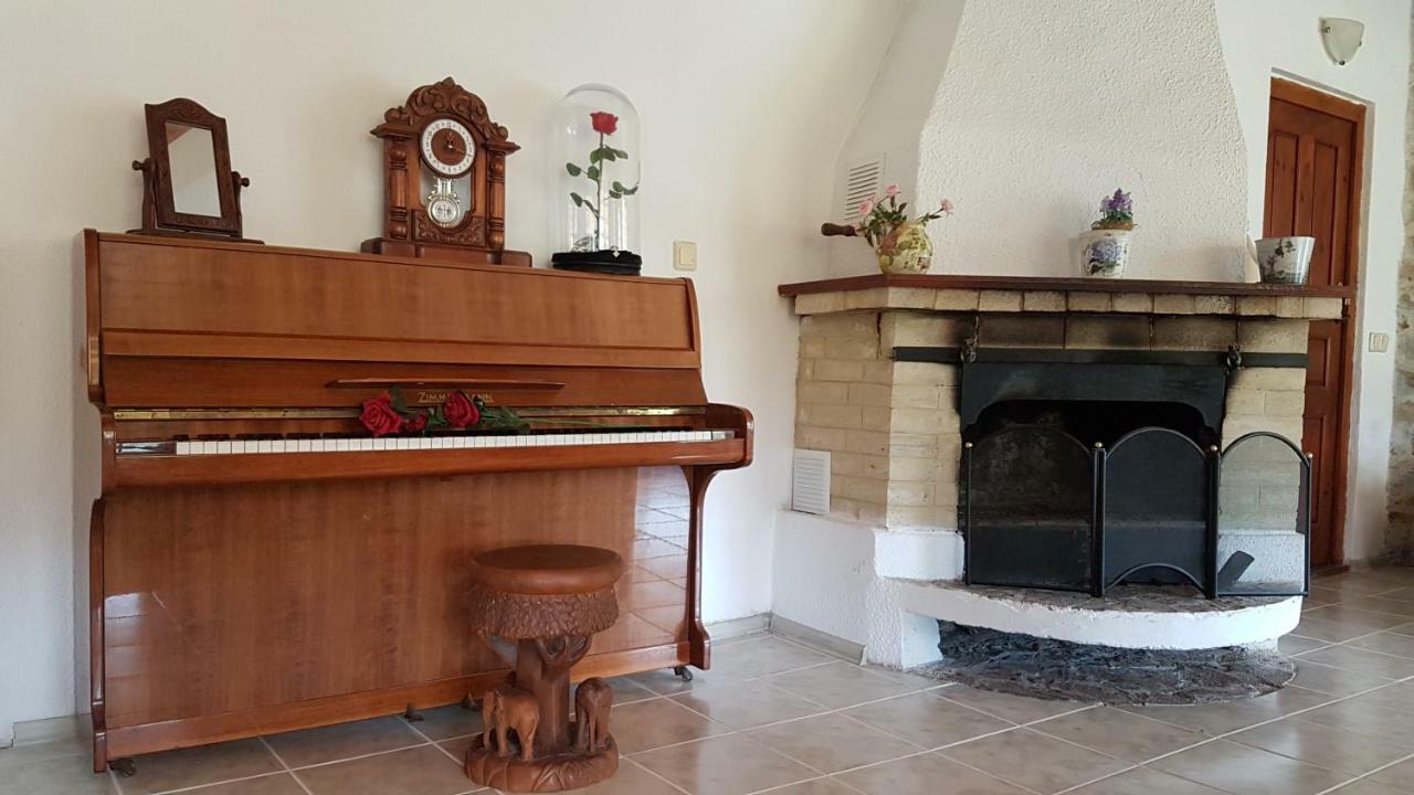 דריאנובו Rosarium Residence Guest House מראה חיצוני תמונה