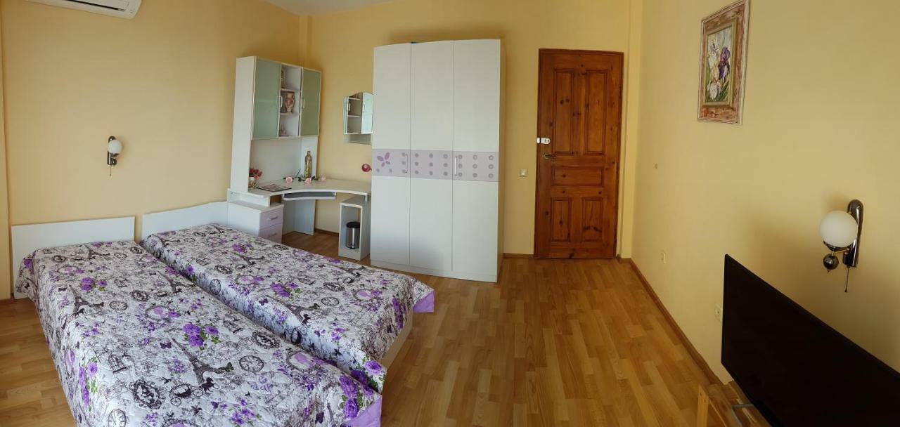 דריאנובו Rosarium Residence Guest House מראה חיצוני תמונה
