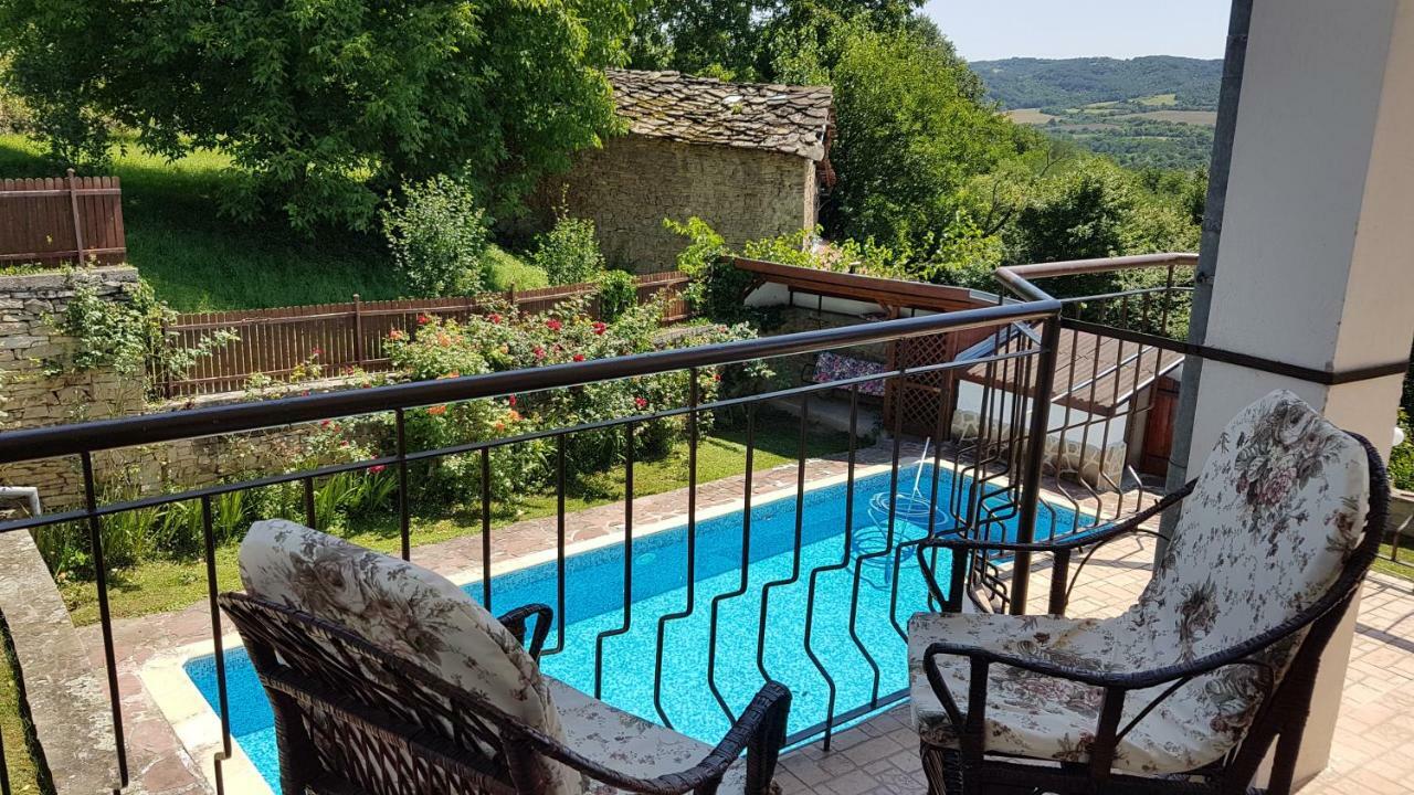 דריאנובו Rosarium Residence Guest House מראה חיצוני תמונה